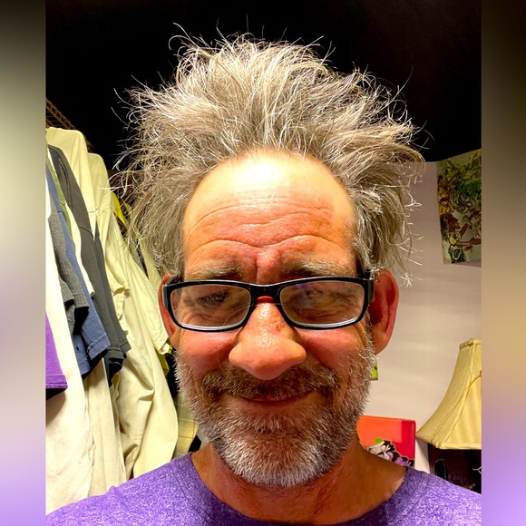 Meet your Posher, Clinton - Picture 1 of 2